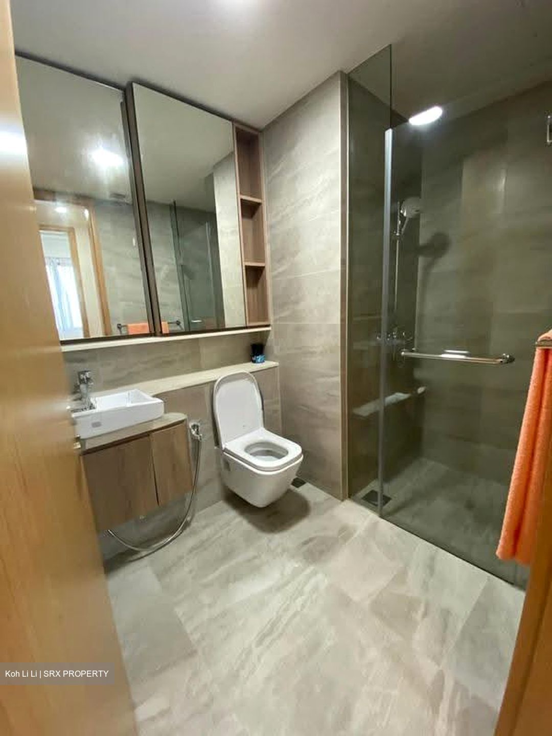 Twin Vew (D5), Apartment #610680171